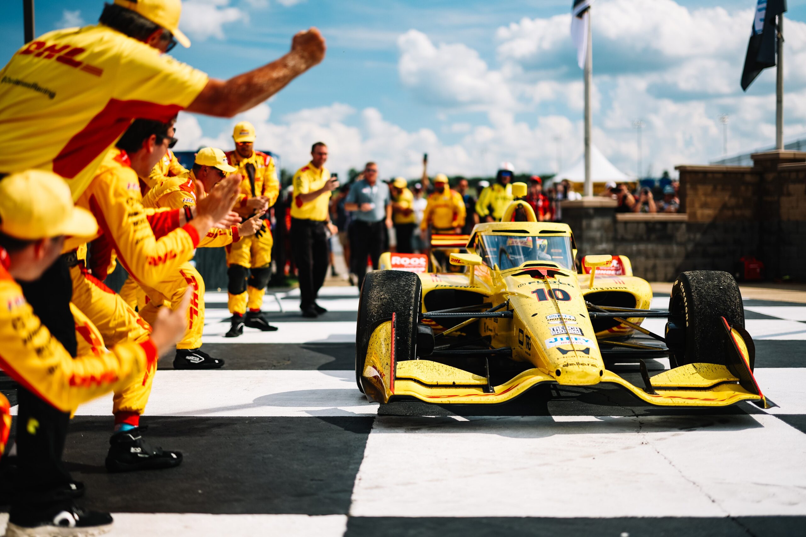 Palou Dominates in Nashville: Ganassi Driver Extends Championship Lead on a Weekend Full of Cautions