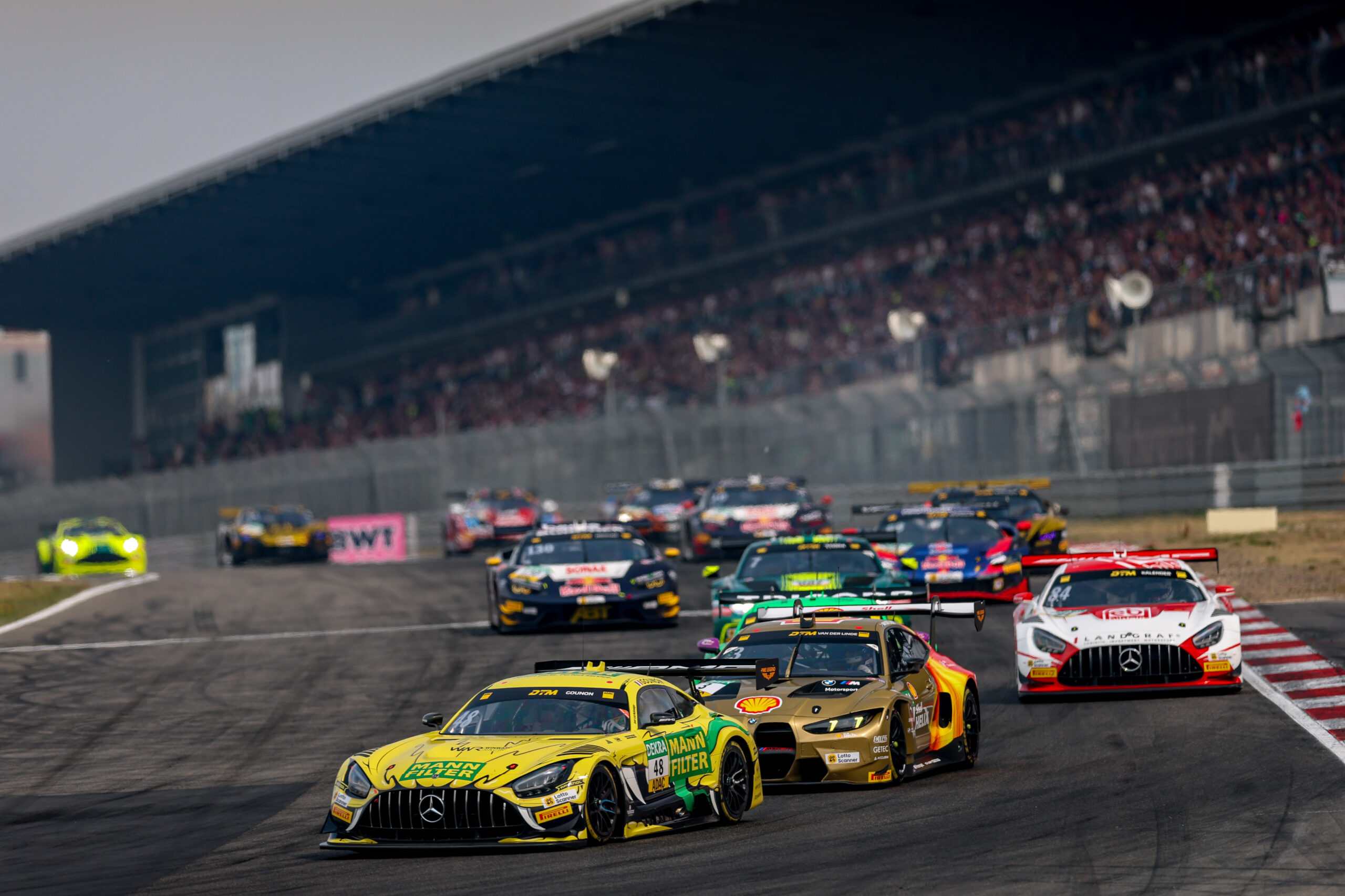 Gounon Sets Benchmark Time, Nine Cars Within 0.24 Seconds: Qualifying 2 at the Nürburgring