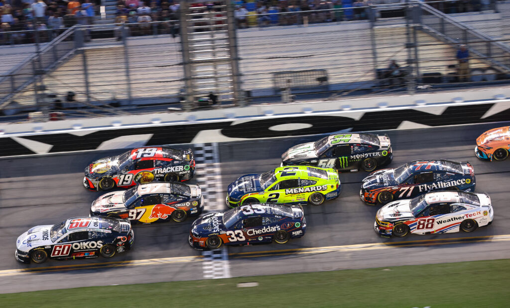 DAYTONA BEACH, FLORIDA - AUGUST 29: A general view of racing during the NASCAR Cup Series Coke Zero Sugar 400 at Daytona International Speedway on August 29, 2026 in Daytona Beach, Florida. (Photo by Chris Graythen/Getty Images)