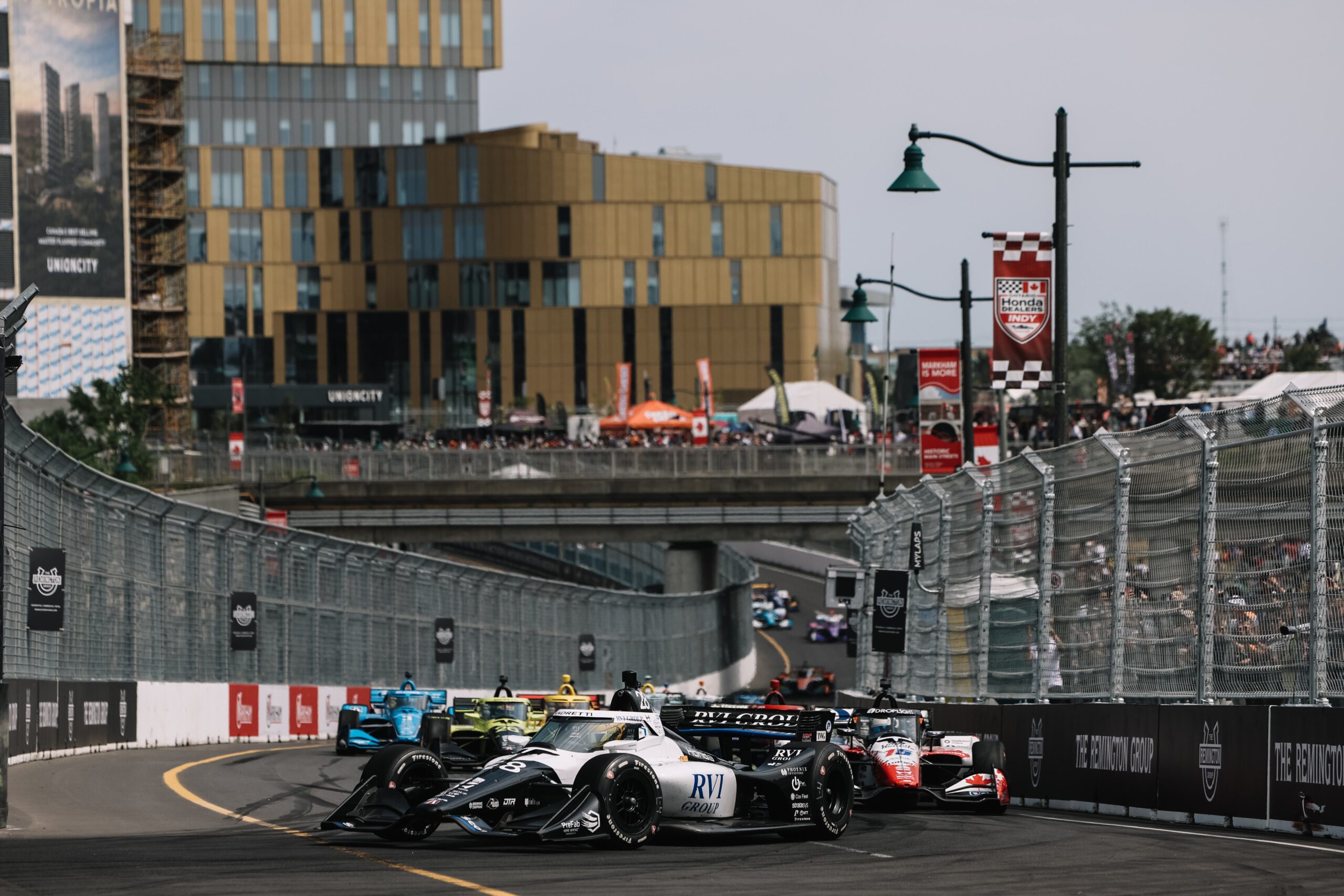 Ericsson chases down Grosjean: Markham’s chaotic days end with Honda festival