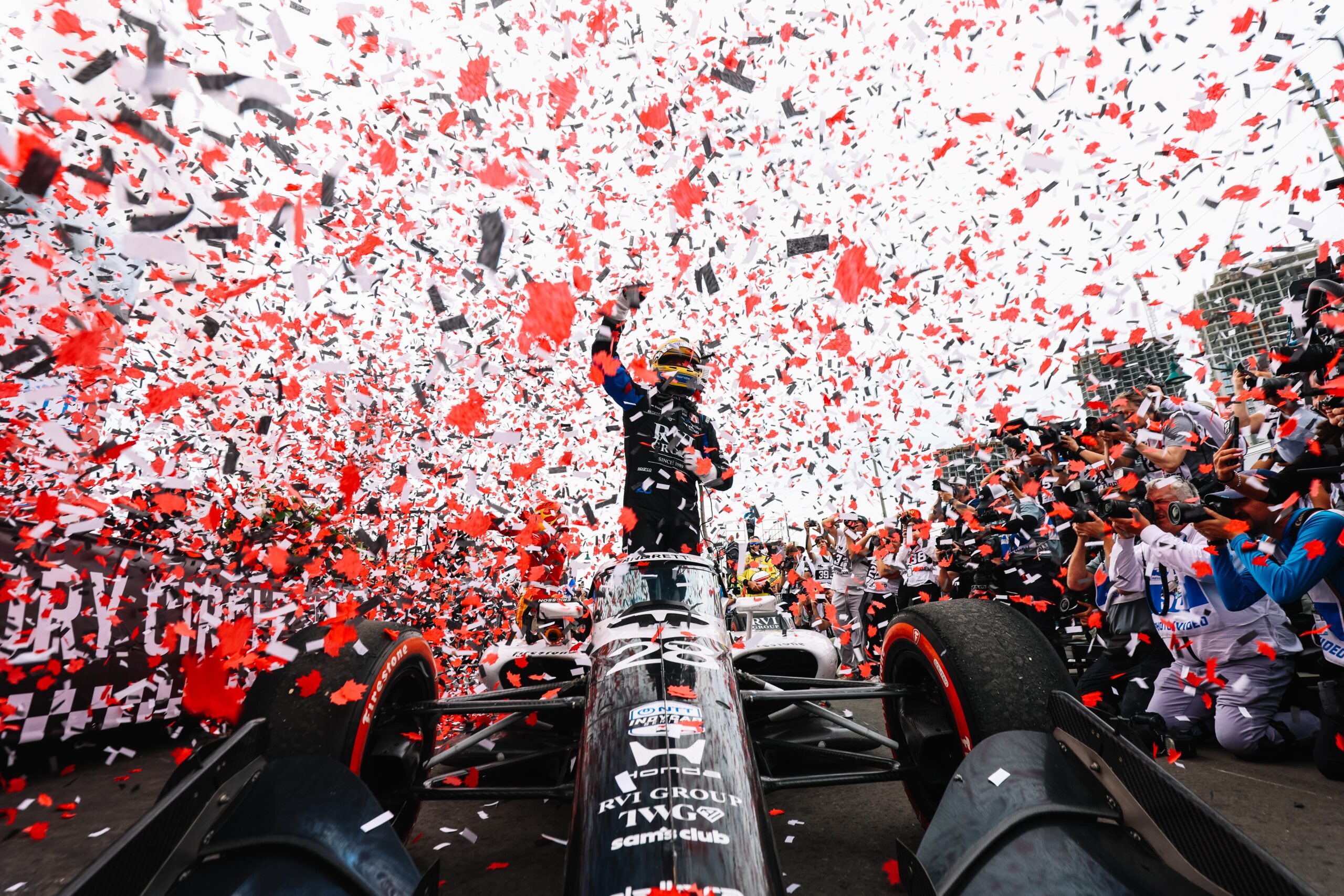 Ericsson Ends Drought with Late Tire Gamble in Markham