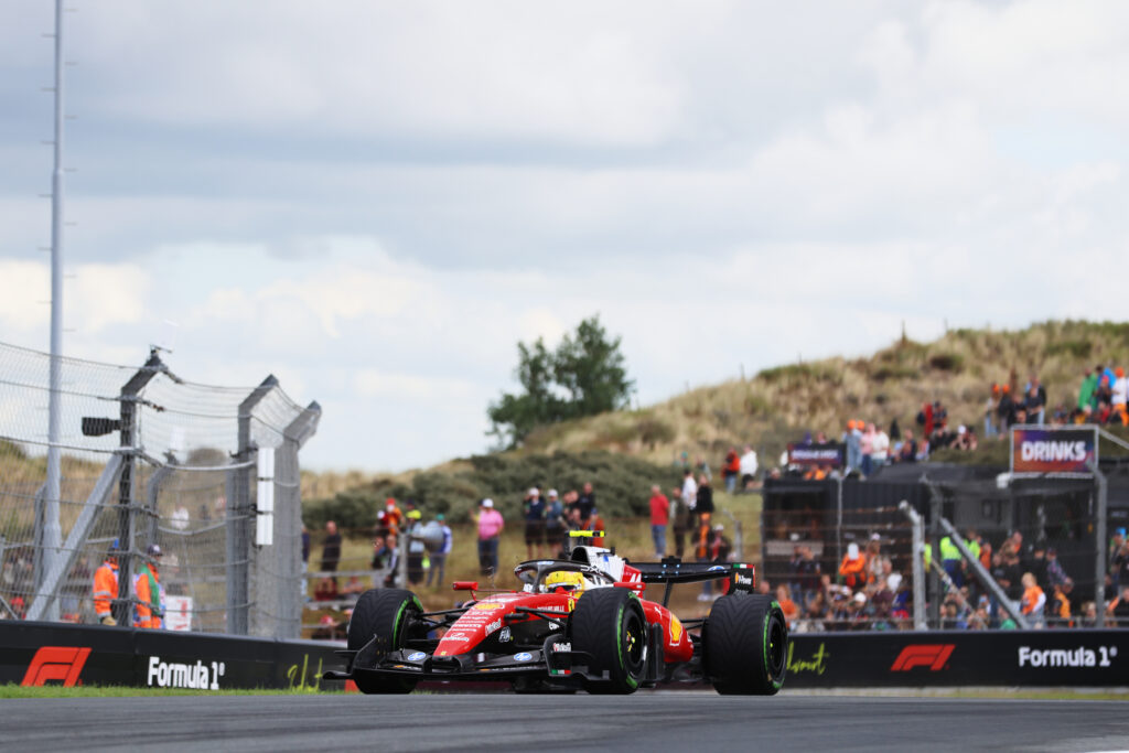 44 HAMILTON Lewis (gbr), Scuderia Ferrari SF-26, action during the Formula 1 Dutch Grand Prix 2026, 12th round of the 2026 Formula One World Championship from August 21 to 23, 2026 on the Circuit Zandvoort, in Zandvoort, Netherlands - Photo Antonin Vincent / DPPI