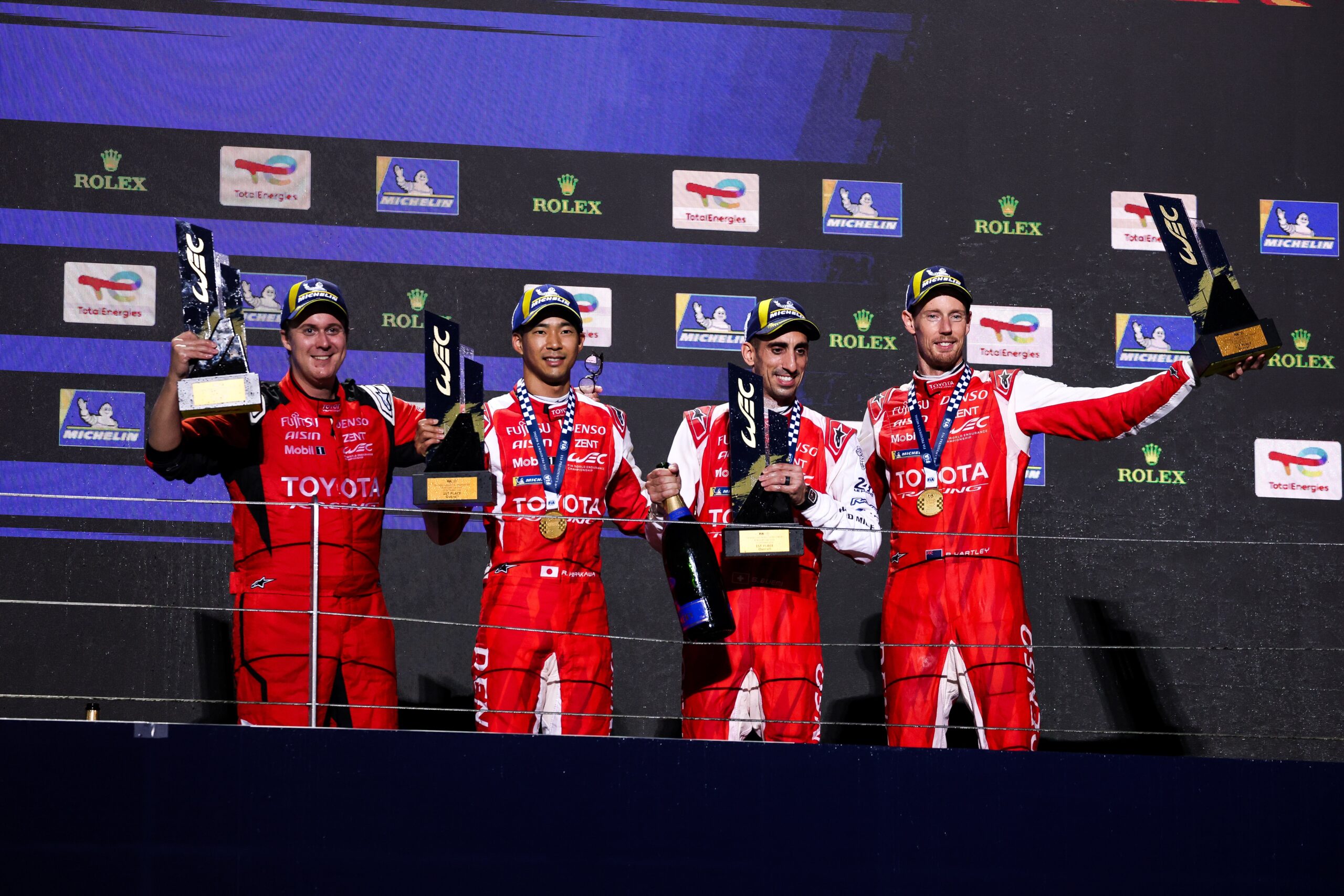 Toyota gana en Fuji desde la octava posición en parrilla, Alpine queda a solo 0,591 segundos