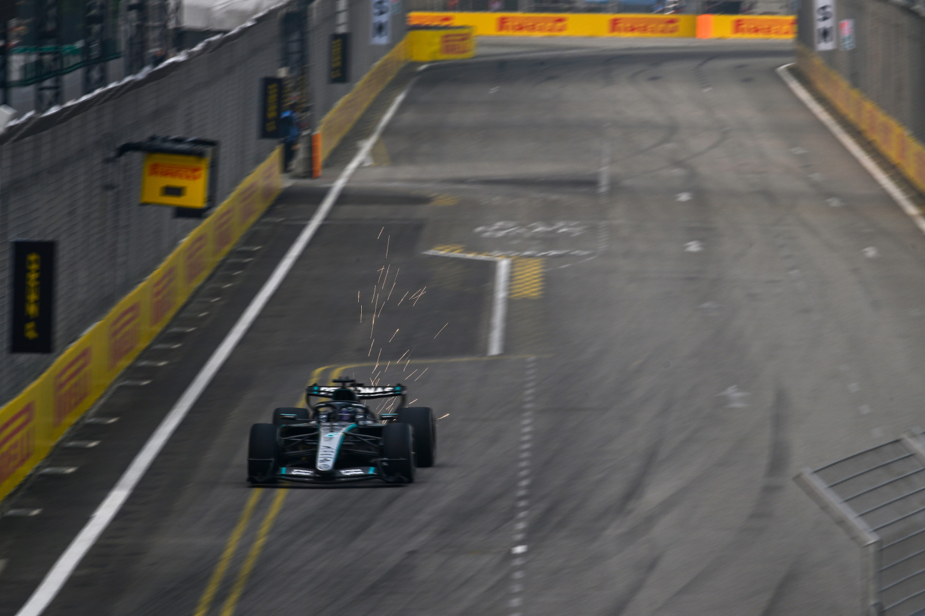 Fastest time with a catch: Russell leads only practice before Singapore weekend