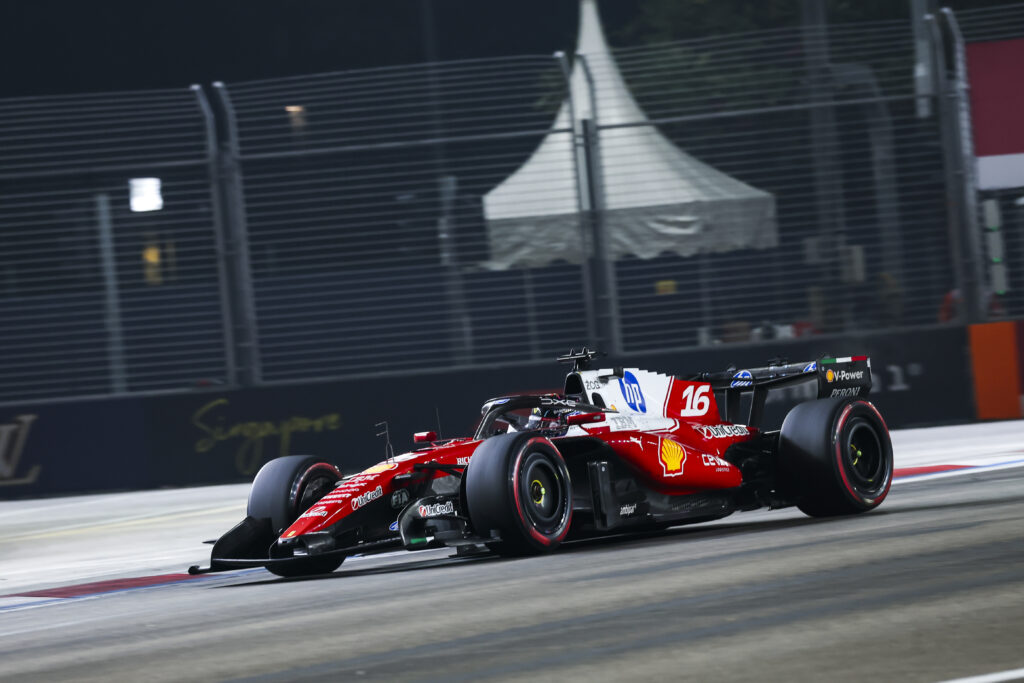 16 LECLERC Charles (mco), Scuderia Ferrari SF-26, action during the 2026 Formula 1 Singapore Grand Prix, 17th round of the 2026 Formula One World Championship from October 9 to 11, 2026 on the Marina Bay Street Circuit, in Singapore, Singapore - Photo Florent Gooden / DPPI