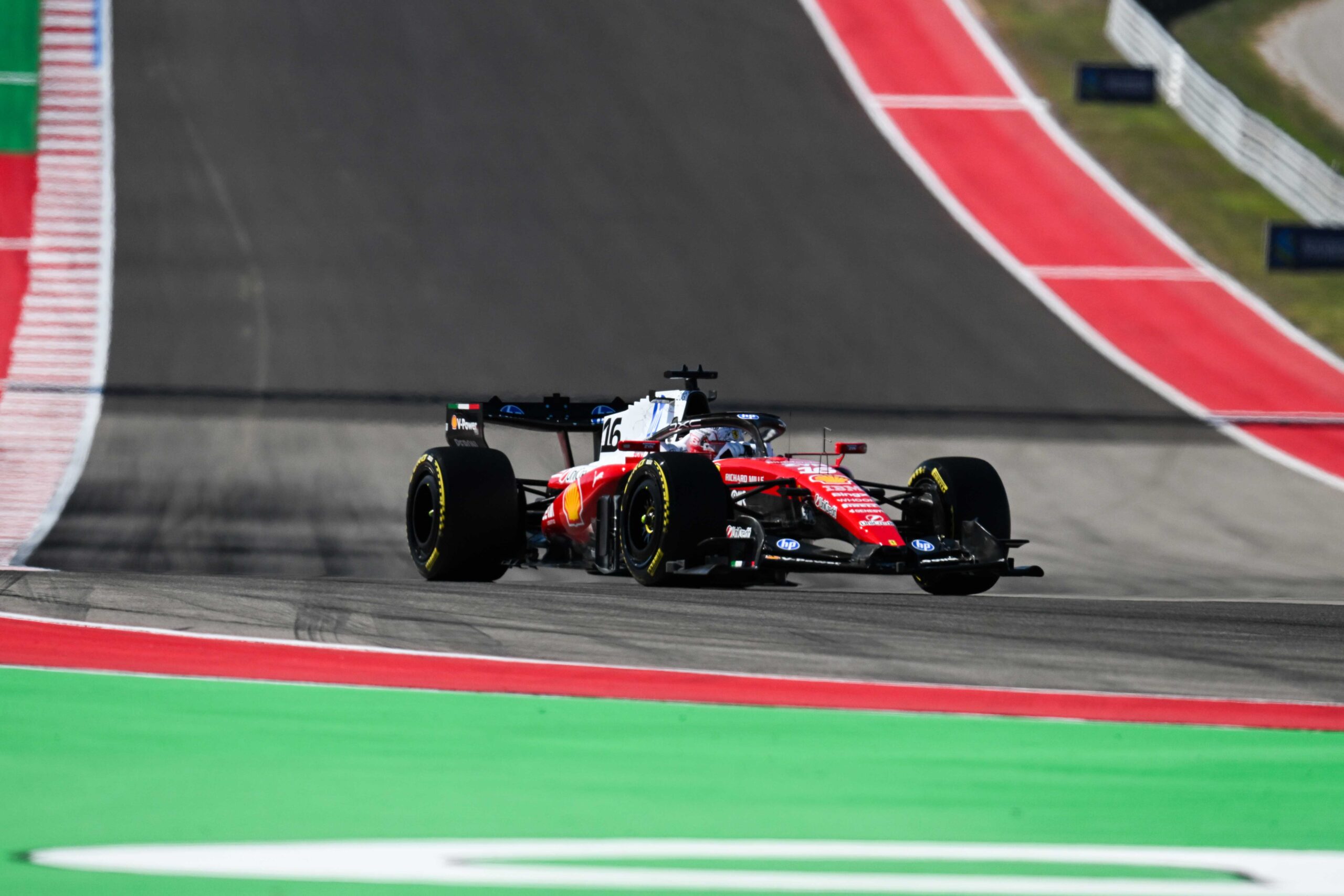 Leclerc sets the pace in Austin’s second practice, Antonelli fights back despite seat problem