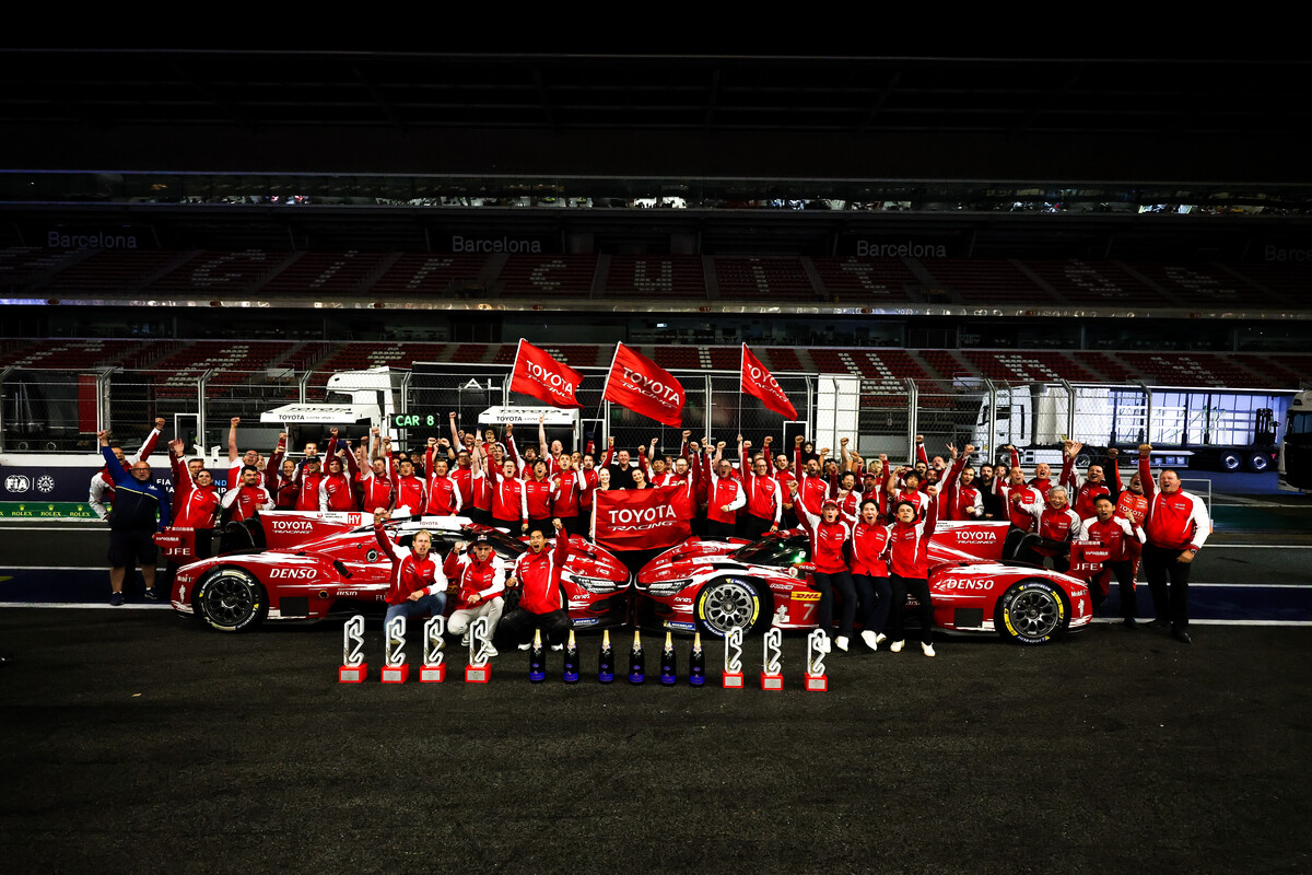 Barcellona nel complesso: come una pole Genesis è diventata un titolo Toyota