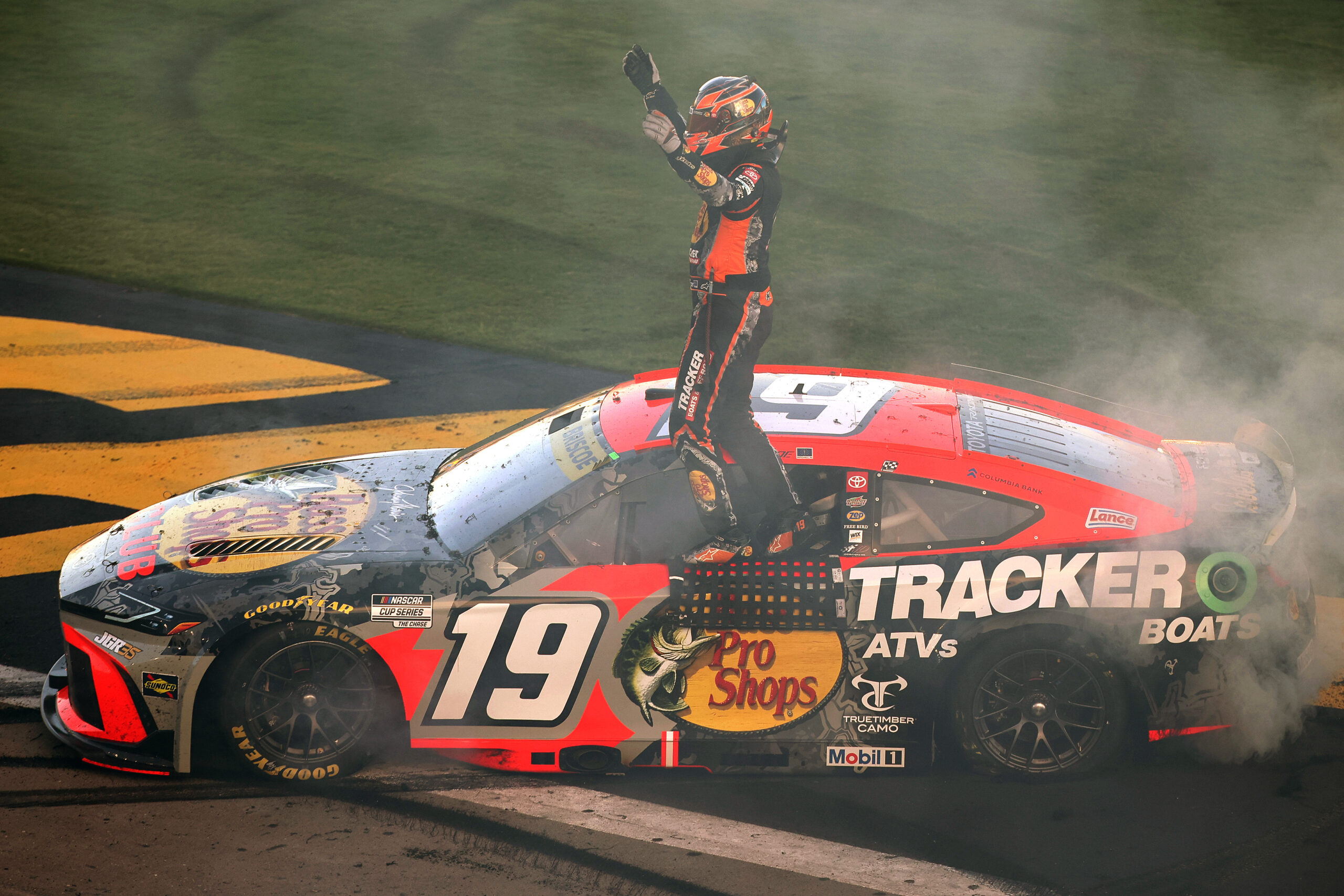 Chase Briscoe Wins South Point 400: Redemption After Kansas Heartbreak